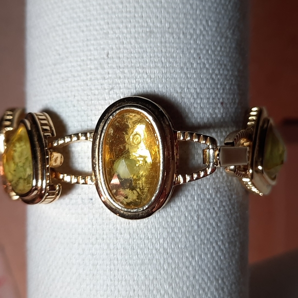 Very pretty bracelet - Picture 4 of 5